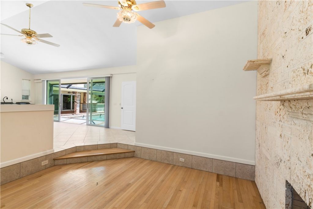 6235 4th Street, Vero Beach, FL 32968 Photo