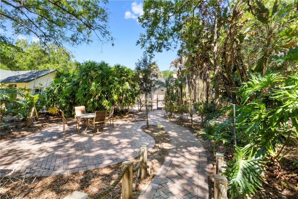 6235 4th Street, Vero Beach, FL 32968 Photo