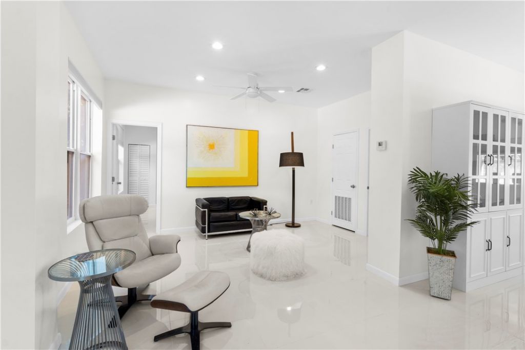 6235 4th Street, Vero Beach, FL 32968 Photo