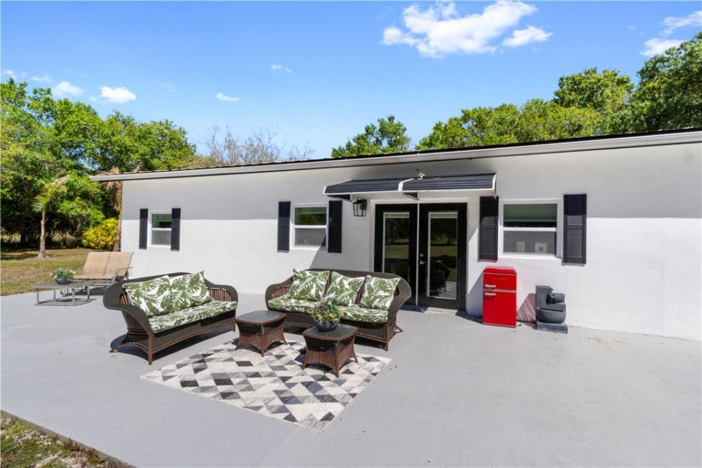 6235 4th Street, Vero Beach, FL 32968 Photo