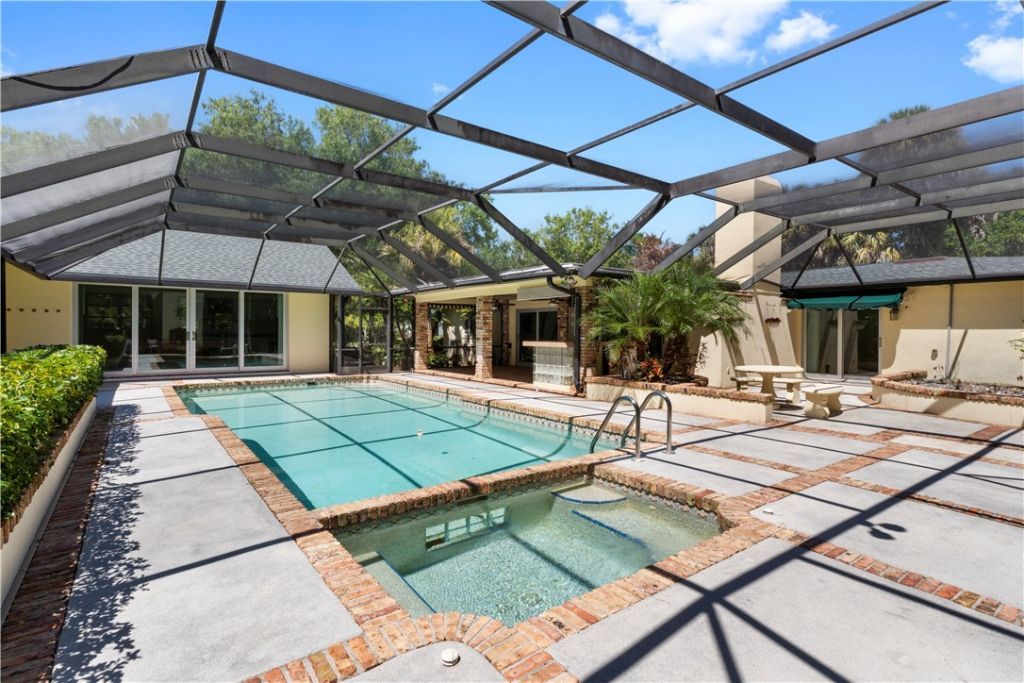 6235 4th Street, Vero Beach, FL 32968 Photo