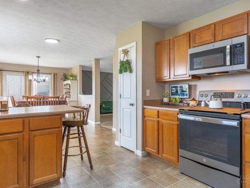 132 Village Court, Monroe, OH 45050 Photo 13