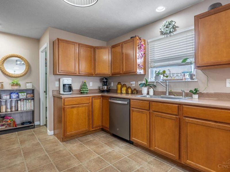 132 Village Court, Monroe, OH 45050 Photo 14