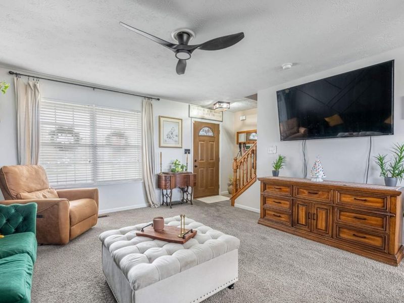 132 Village Court, Monroe, OH 45050 Photo 2