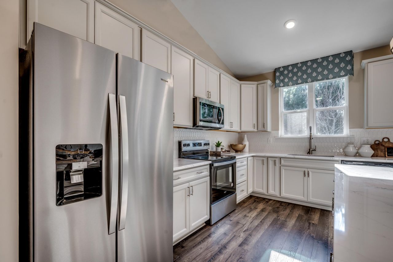 125 Buckingham Dr Photo 8