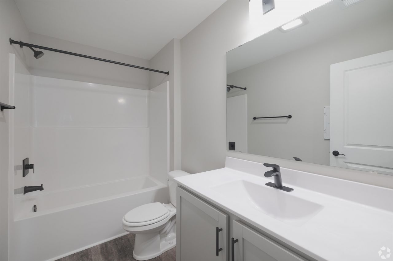 166 Adrift Loop  Photo 7