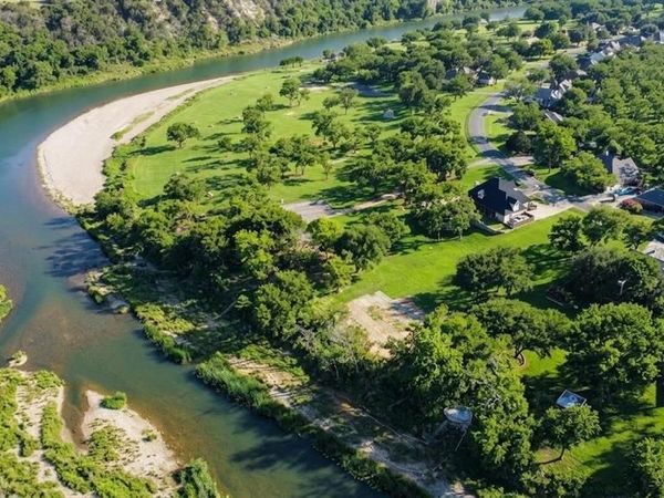 8820 Ravenswood Road, Granbury, TX 76049
