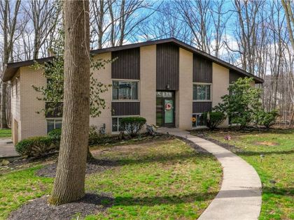 447 Spring Grove Drive Tallmadge, OH 44278
