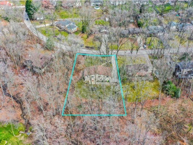 447 Spring Grove Drive, Tallmadge, OH 44278 Photo 12