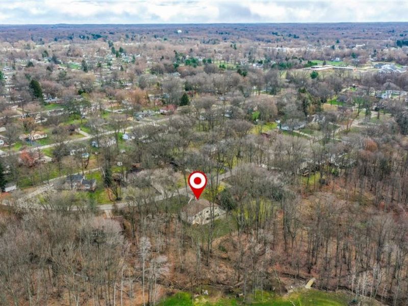 447 Spring Grove Drive, Tallmadge, OH 44278 Photo 12