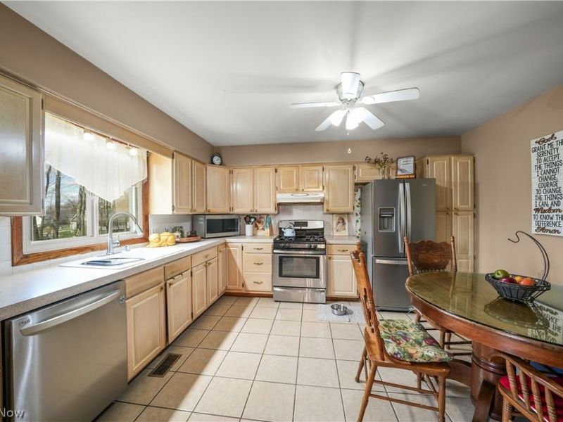 447 Spring Grove Drive, Tallmadge, OH 44278 Photo 19