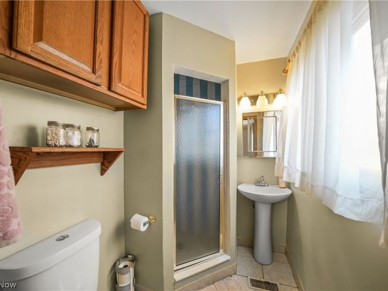 447 Spring Grove Drive, Tallmadge, OH 44278 Photo 27