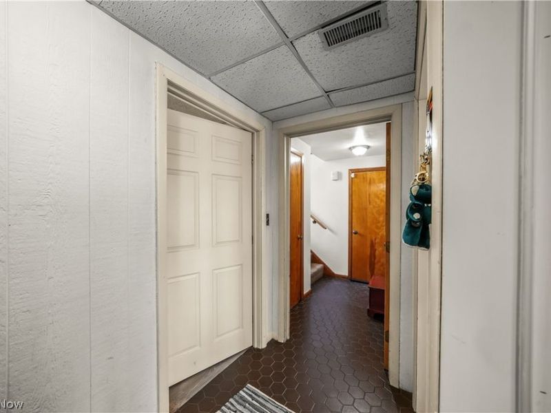 447 Spring Grove Drive, Tallmadge, OH 44278 Photo 33