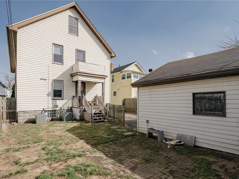 1542 Westwood Avenue, Lakewood, OH 44107 Photo 3