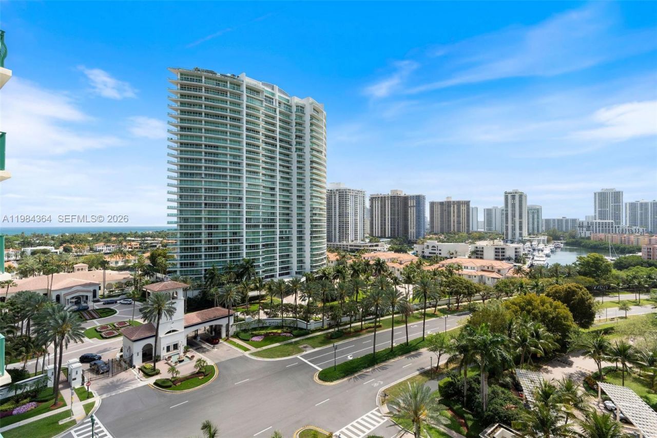 20000 E Country Club Dr , Unit 1109, Aventura, FL 33180 Photo