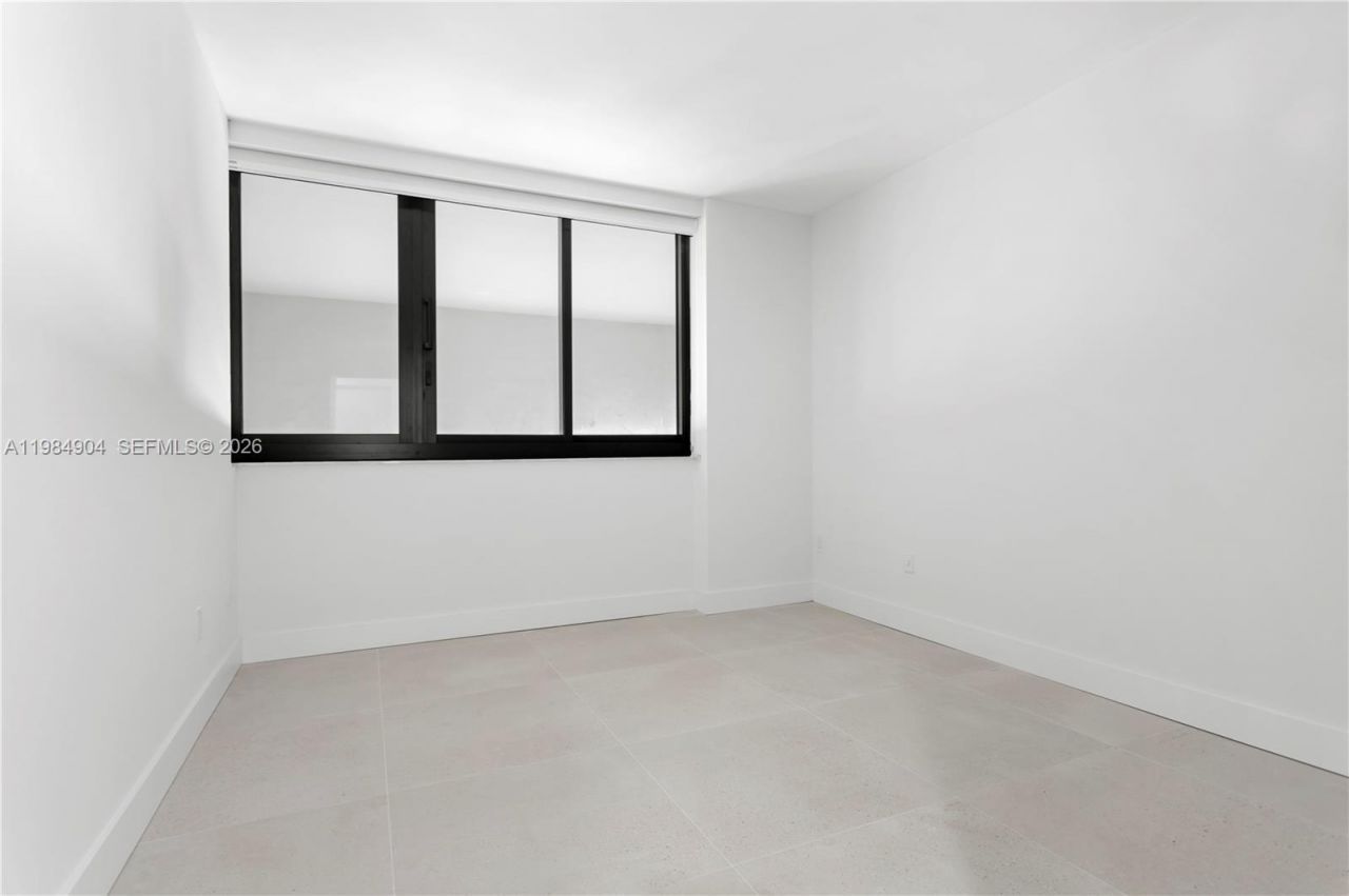 1000 Venetian Way , Unit 303, Miami, FL 33139 Photo