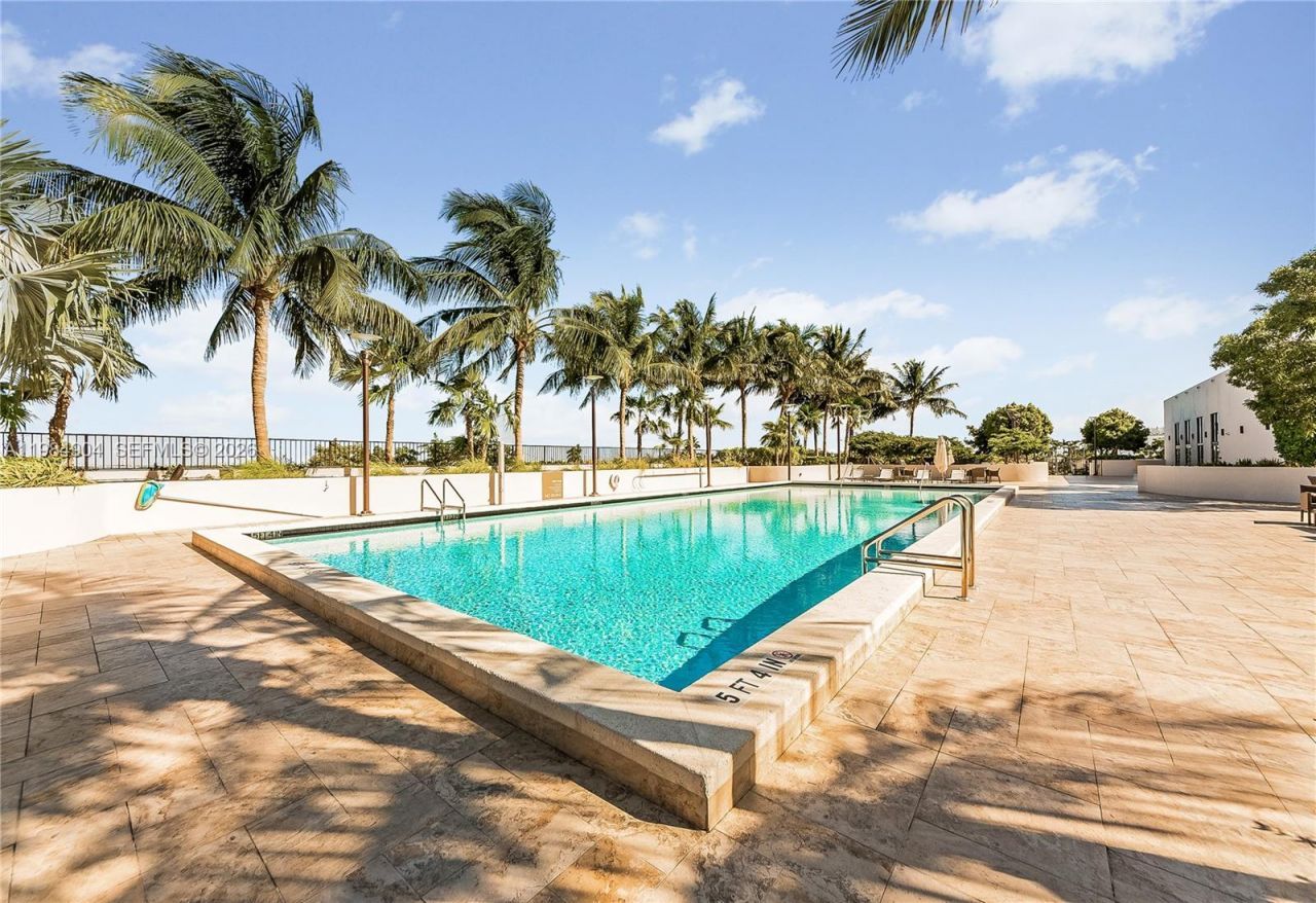 1000 Venetian Way , Unit 303, Miami, FL 33139 Photo