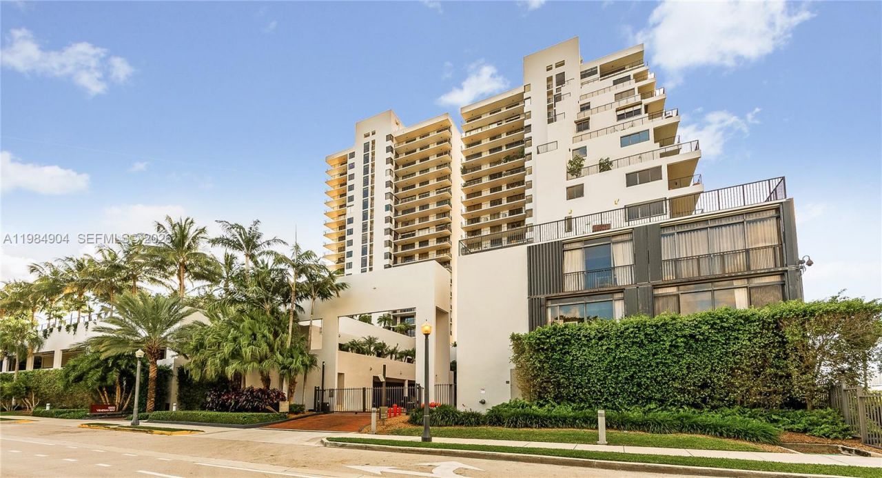 1000 Venetian Way , Unit 303, Miami, FL 33139 Photo