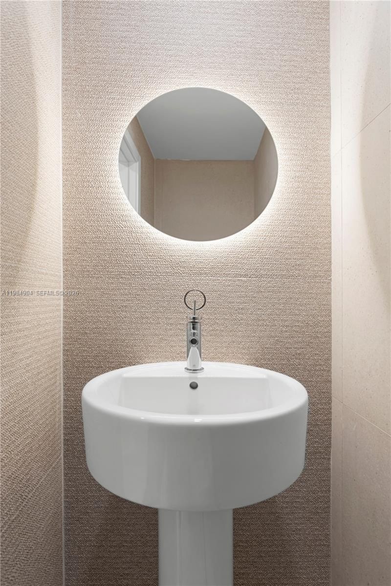 1000 Venetian Way , Unit 303, Miami, FL 33139 Photo