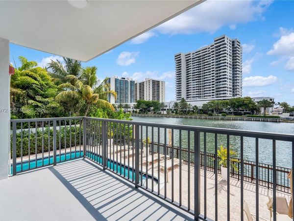 2455 Flamingo Dr, Unit 201, Miami Beach, FL 33140