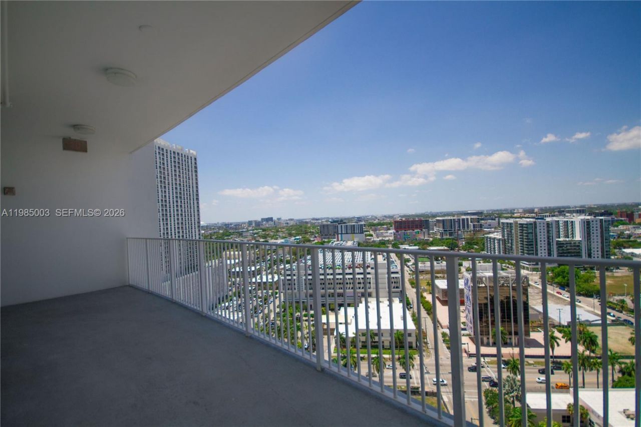 2020 N Bayshore Dr, Unit 2204, Miami, FL 33137 Photo