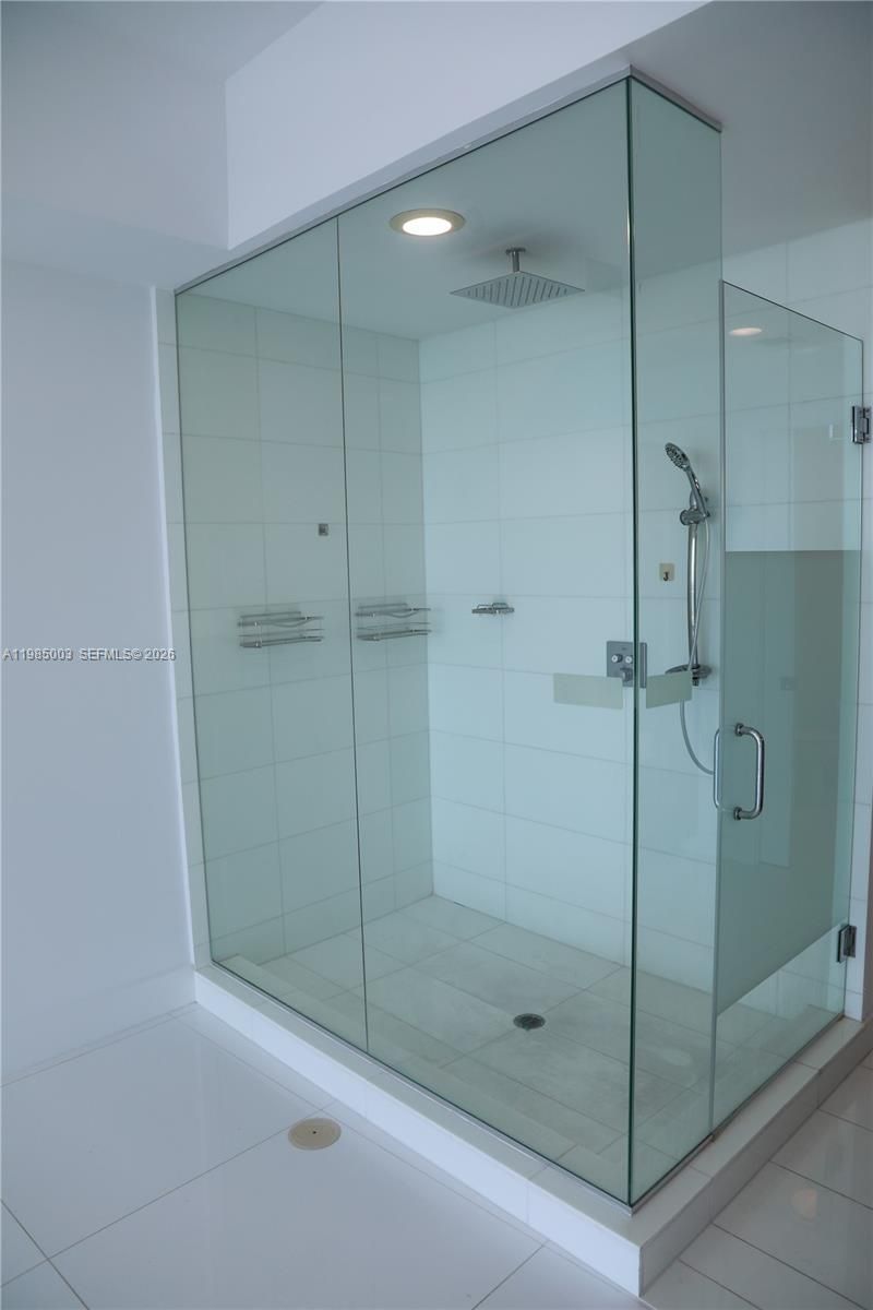 2020 N Bayshore Dr, Unit 2204, Miami, FL 33137 Photo