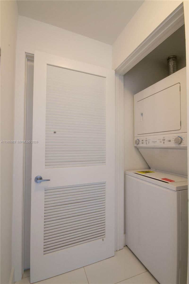 2020 N Bayshore Dr, Unit 2204, Miami, FL 33137 Photo