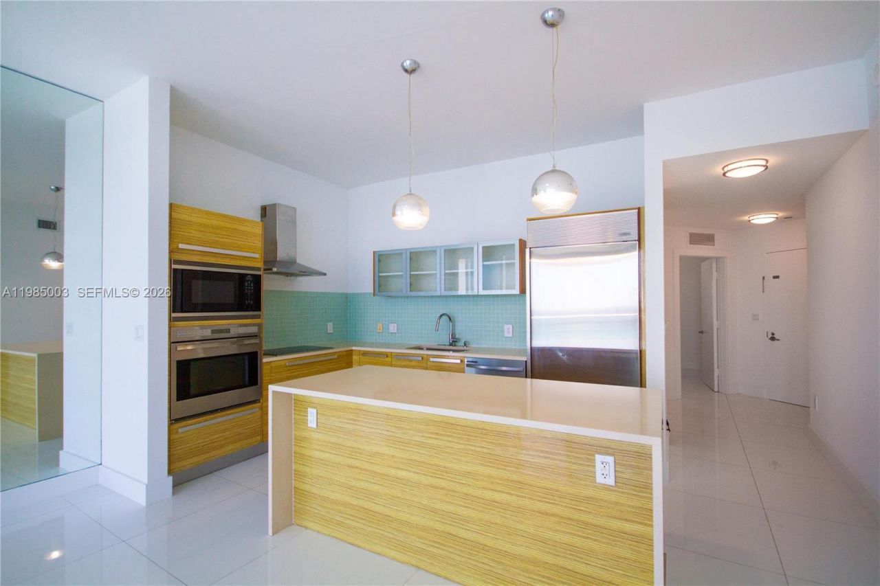 2020 N Bayshore Dr, Unit 2204, Miami, FL 33137 Photo