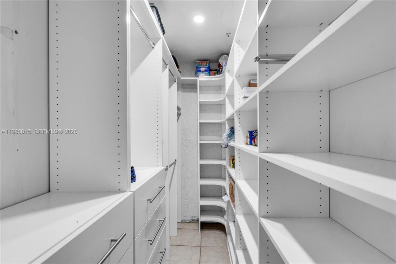 5730 SW 55th St, Davie, FL 33314 Photo