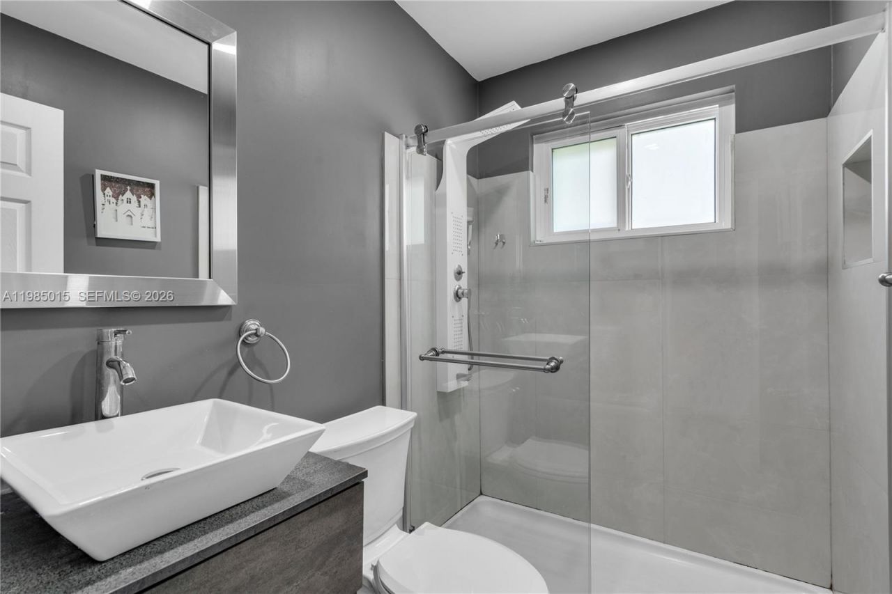 5730 SW 55th St, Davie, FL 33314 Photo