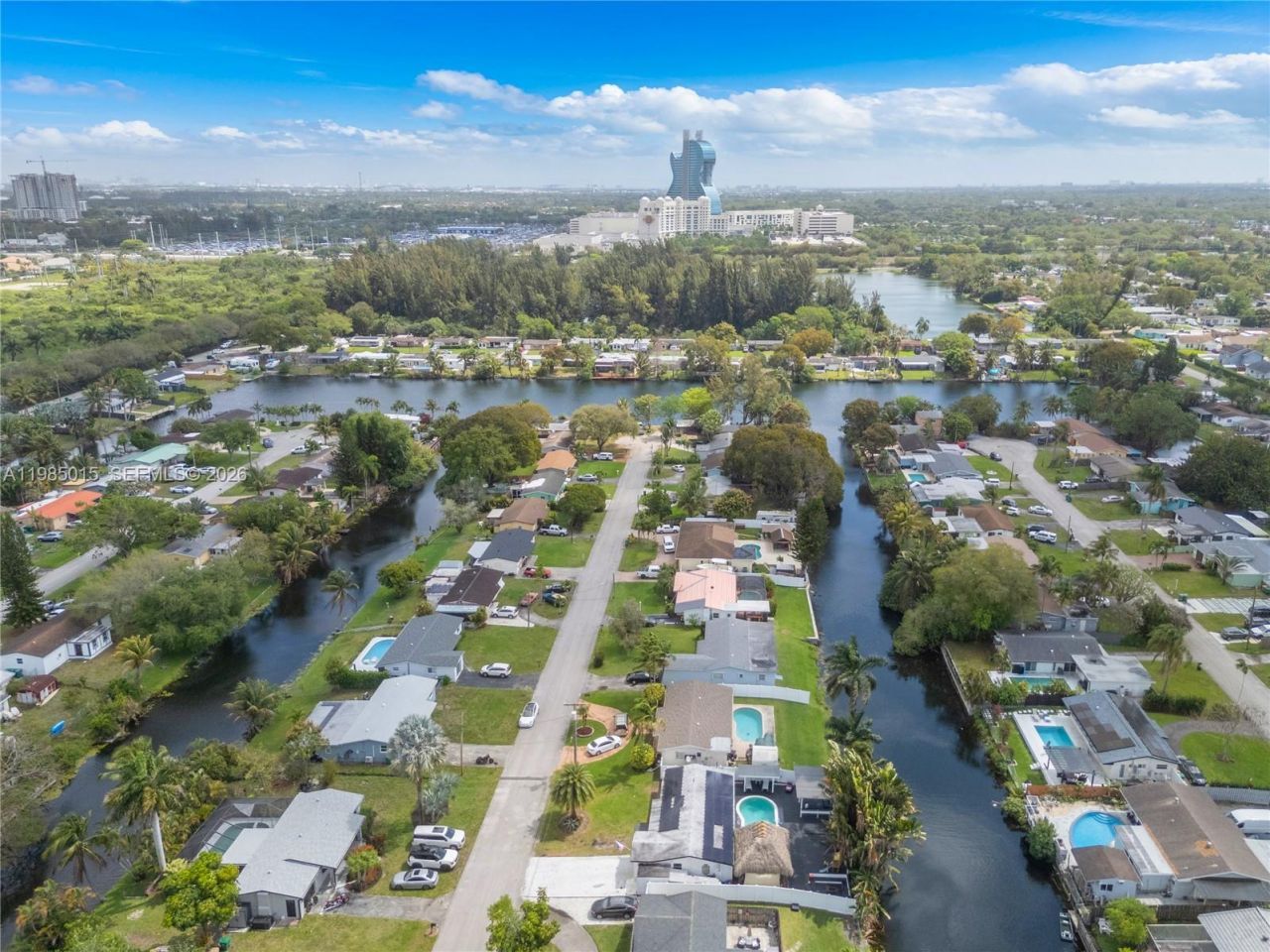 5730 SW 55th St, Davie, FL 33314 Photo