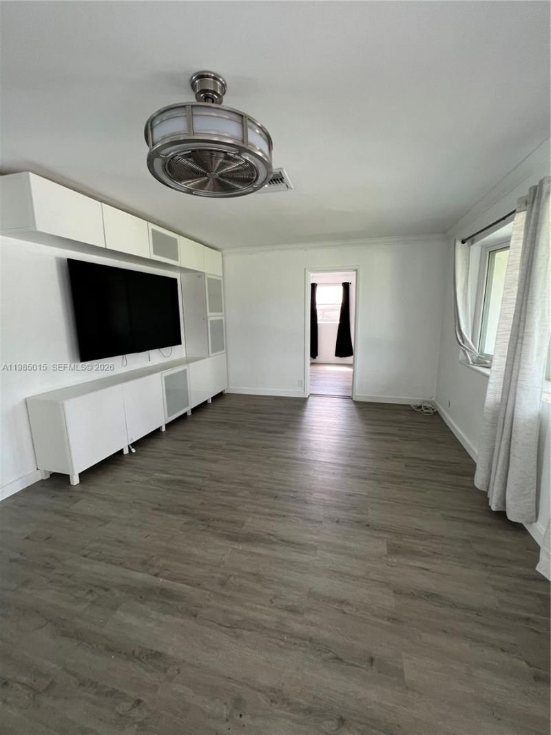 5730 SW 55th St, Davie, FL 33314 Photo