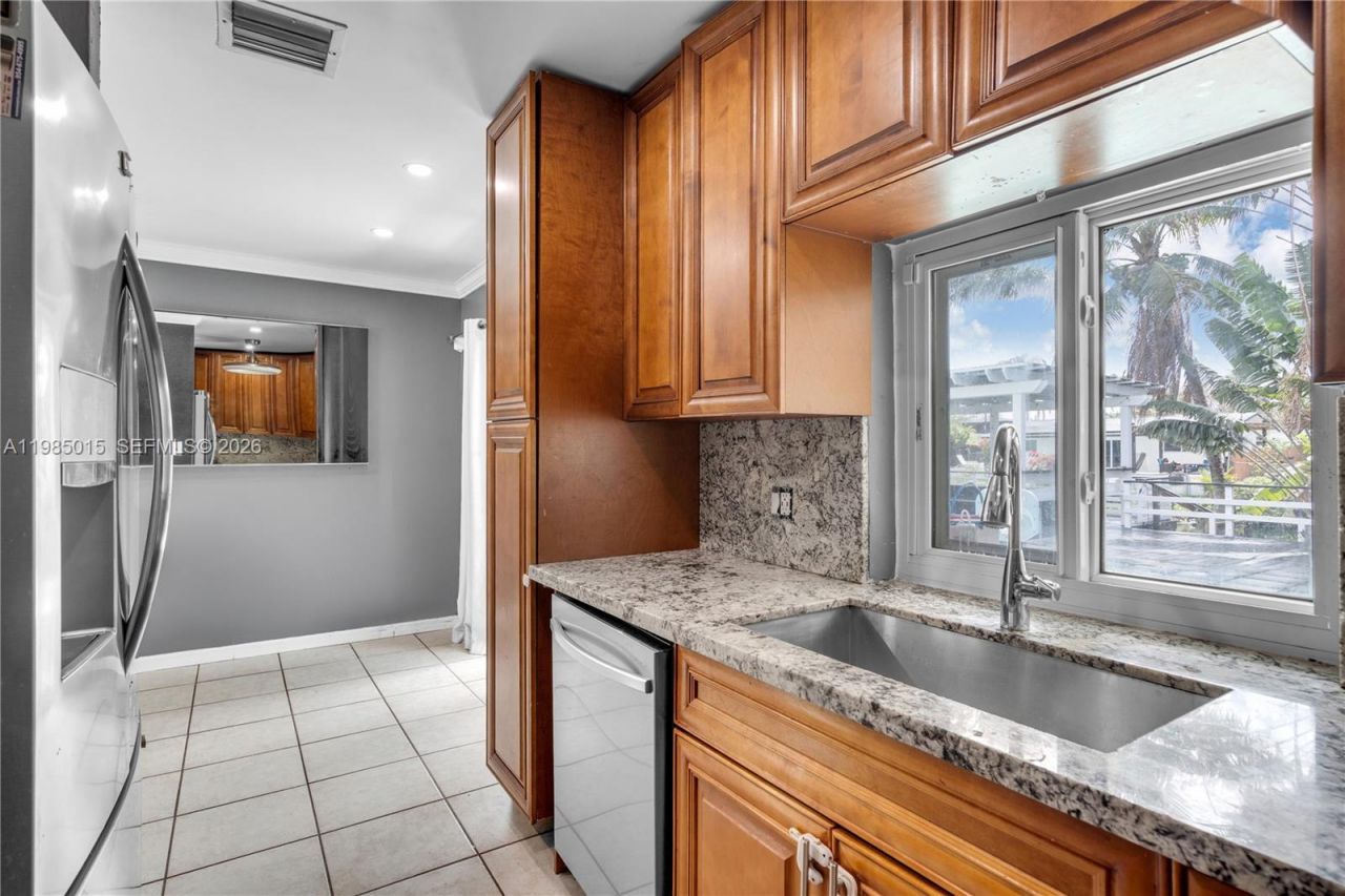 5730 SW 55th St, Davie, FL 33314 Photo