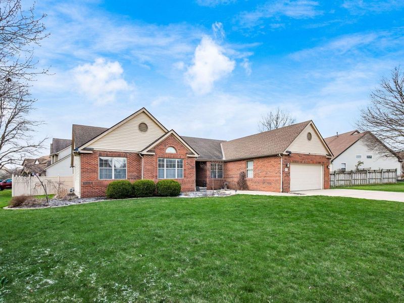 4830 Heycross Drive, Grove City, OH 43123 Photo 2