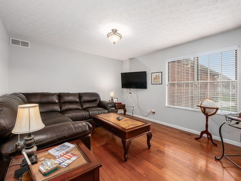 4830 Heycross Drive, Grove City, OH 43123 Photo 6