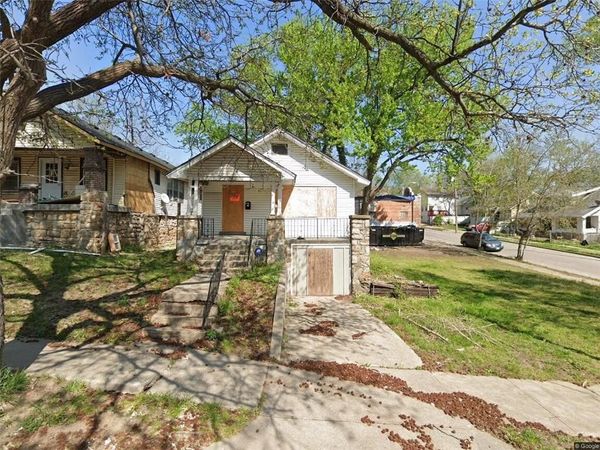 4943 Michigan Avenue, Kansas City, MO 64130