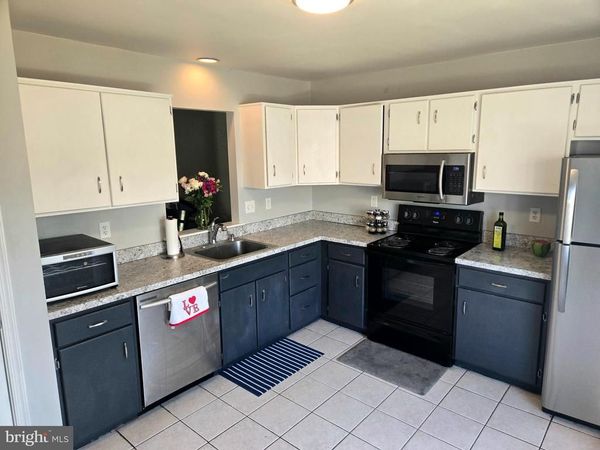 42 6 LAUREL SPRINGS LANE, READING, PA 19606