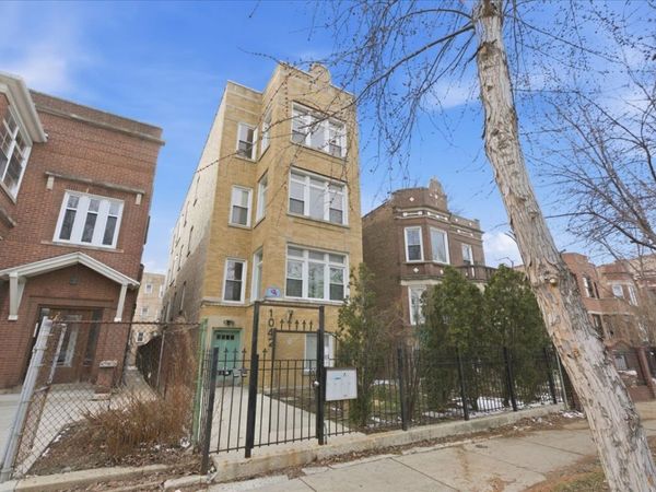 1042 N Kedzie Avenue , Unit 1, Chicago, IL 60651