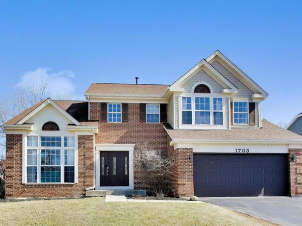 1703 Cunningham Lane , Crystal Lake, IL 60014