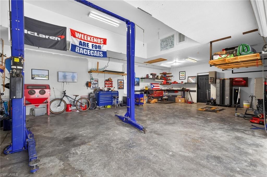 2807 52nd St Sw, Lehigh Acres, FL 33976 Photo