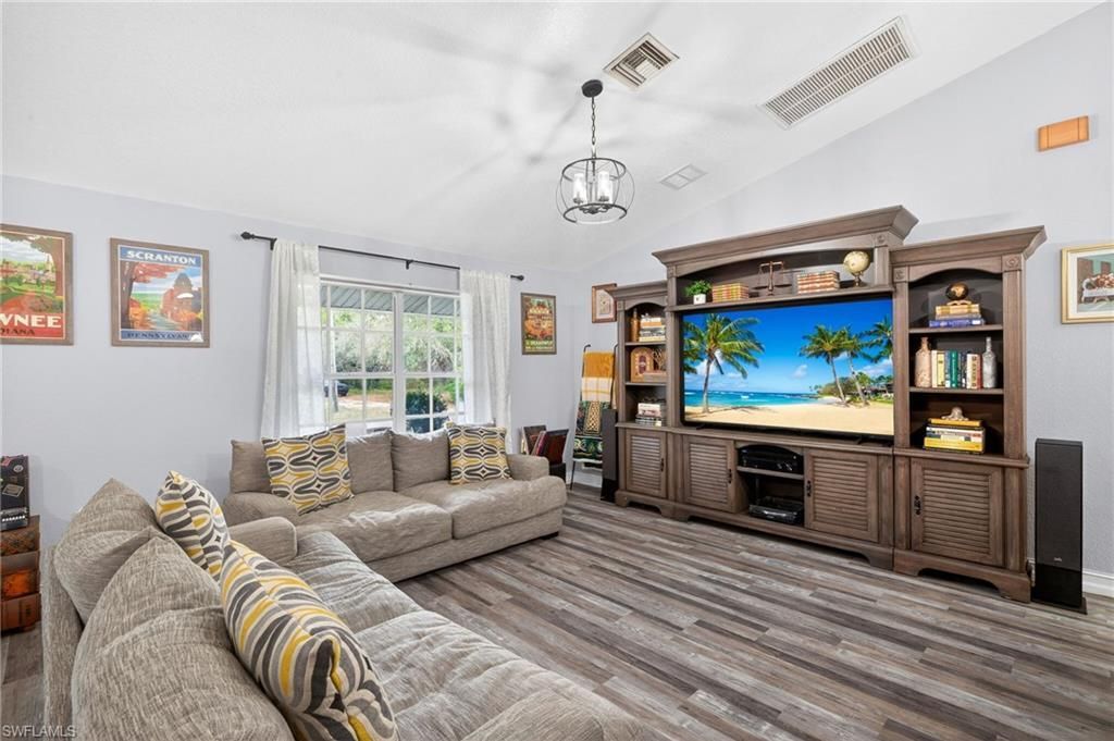 2807 52nd St Sw, Lehigh Acres, FL 33976 Photo