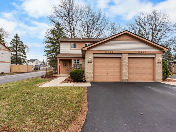 35409 Pheasant Lane, Westland, MI 48185