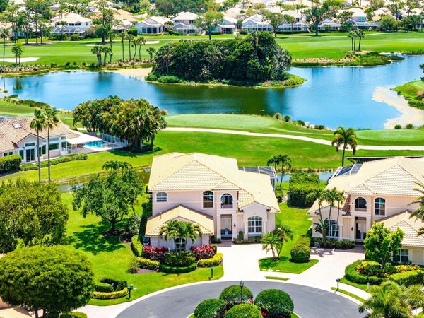 1124 Grand Cay Drive, Palm Beach Gardens, FL 33418