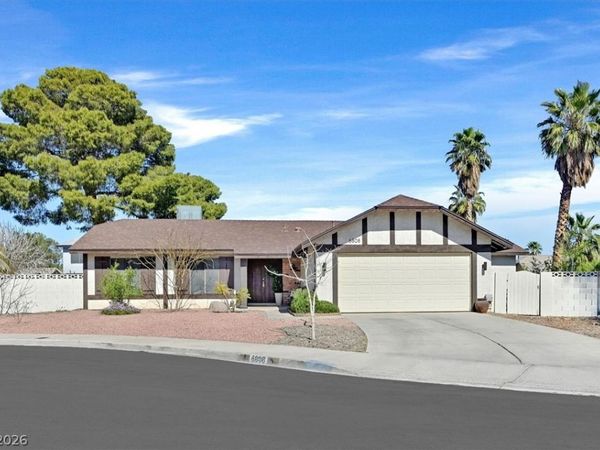6808 Selkirk Circle, Las Vegas, NV 89108