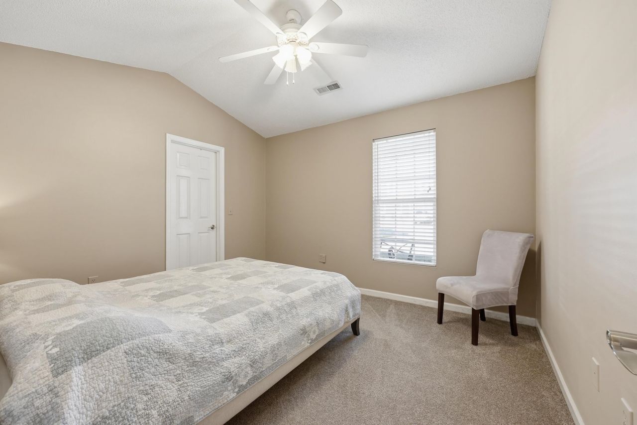 117 Edwards Ln.  Photo 10