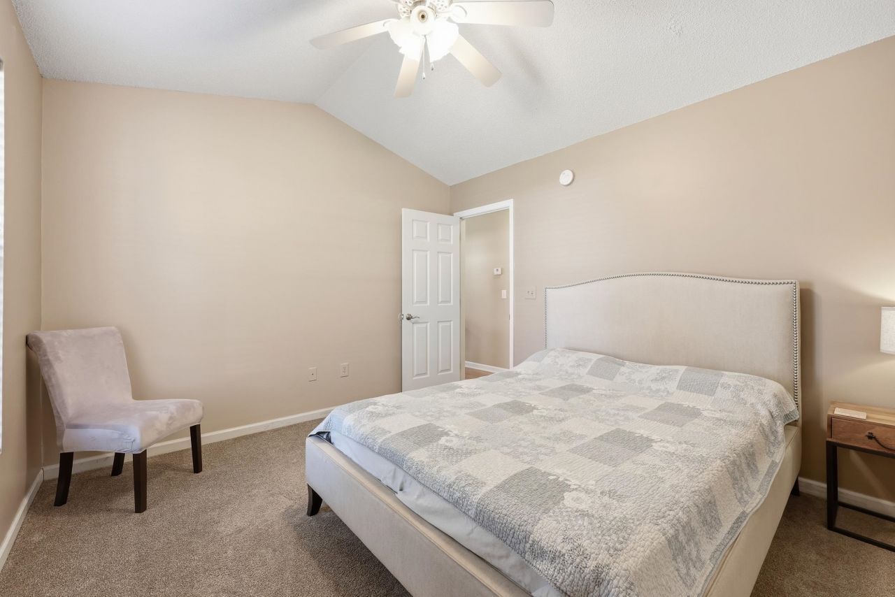 117 Edwards Ln.  Photo 11