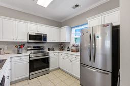 300 Kiskadee Loop photo 4