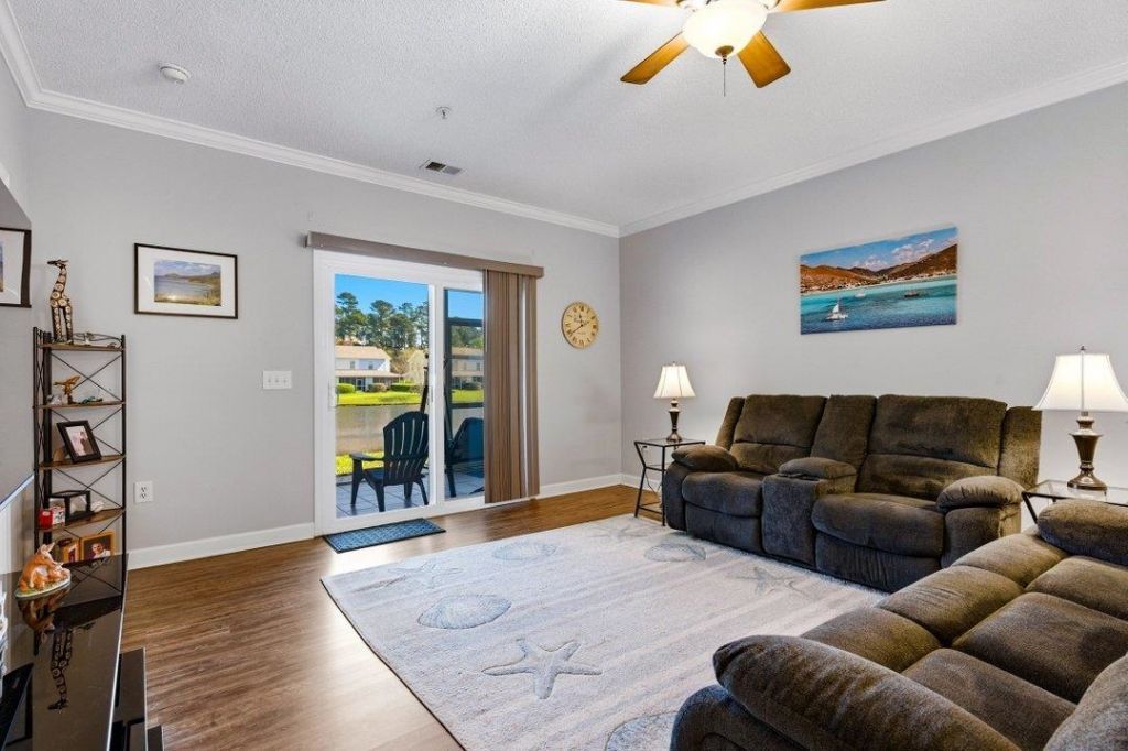 300 Kiskadee Loop Photo 7