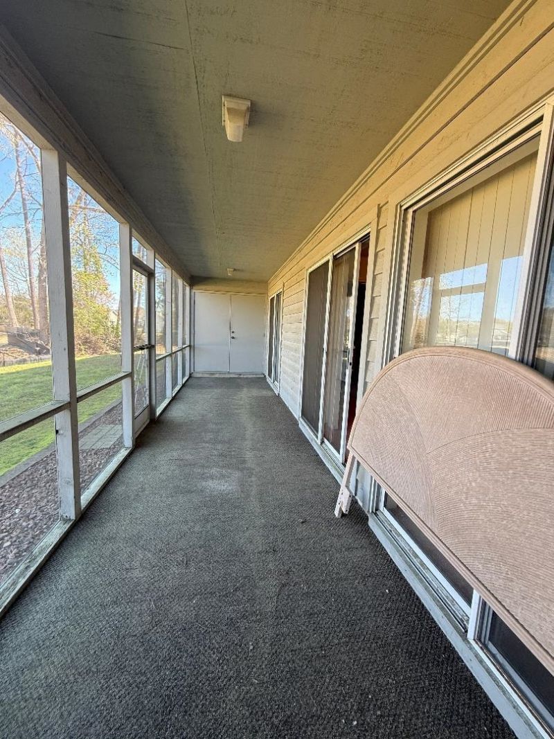 1026 Red Tree Circle Photo 12
