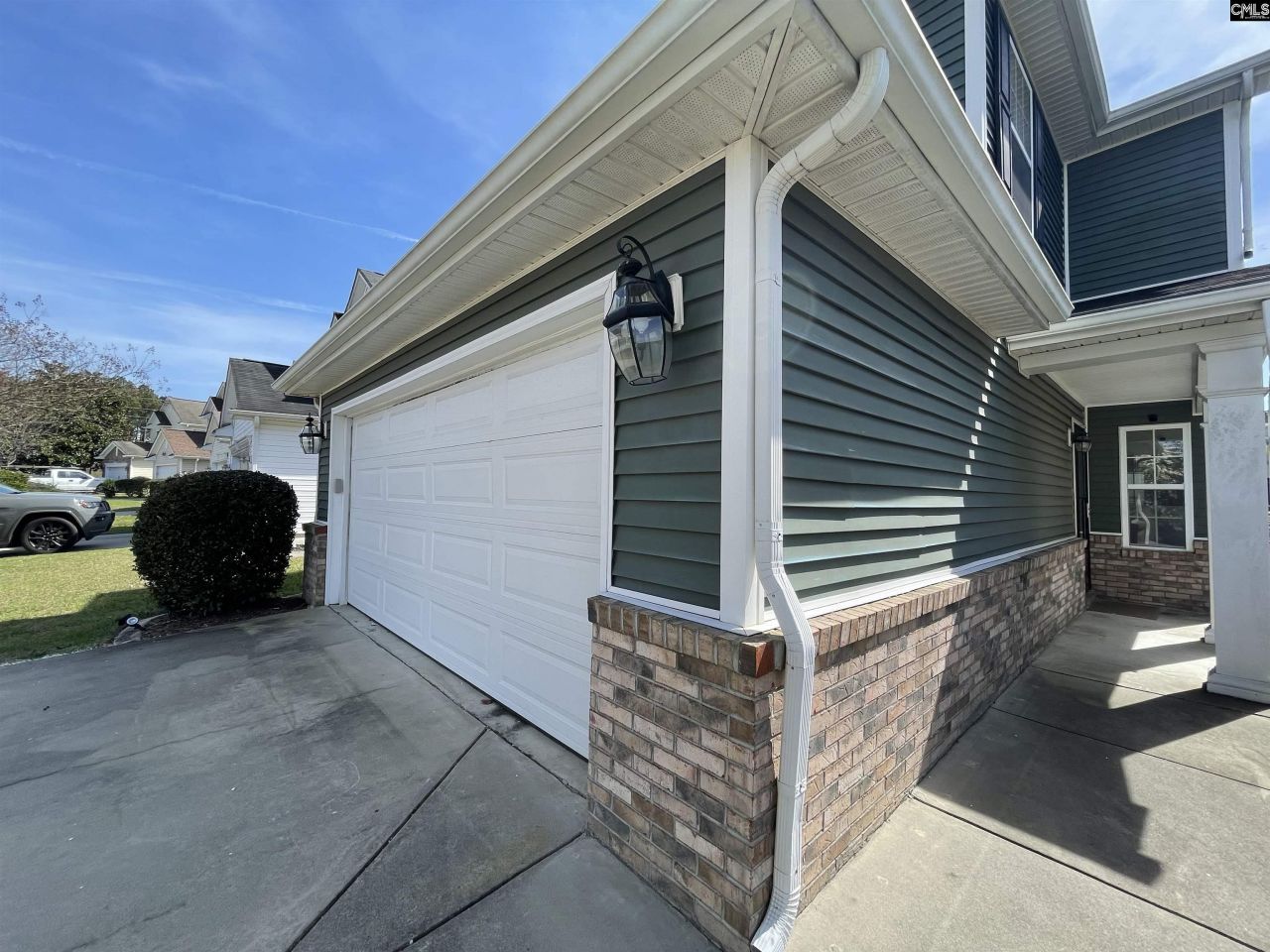 319 Charter Oak Court Photo 13